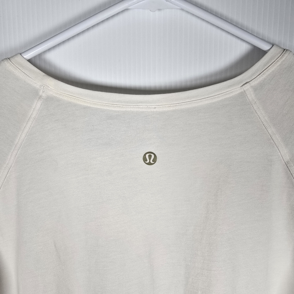 Lululemon Cream Emerald Long Sleeve Lunar New Year T-shirt No Size Very Soft - Picture 5 of 9